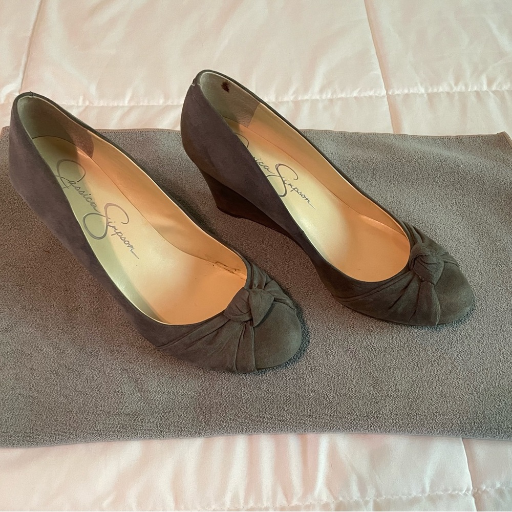 Jessica Simpson wedges